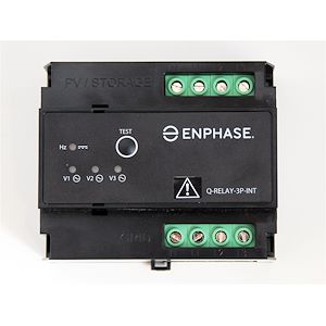 Relais triphasé Enphase Q-RELAY-3P-INT pour installation photovoltaïque