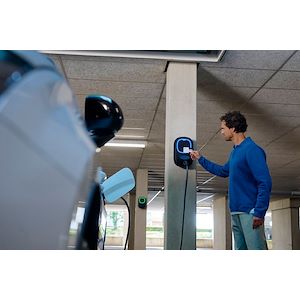 Wallbox Pulsar Pro Socket 22 kW RFID 4G WiFi OCPP - CHARGELEC